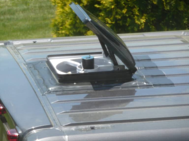 Kastenwagen Zum Wohnmobil Ausbauen – “Die Dachluke” – Camper Welten