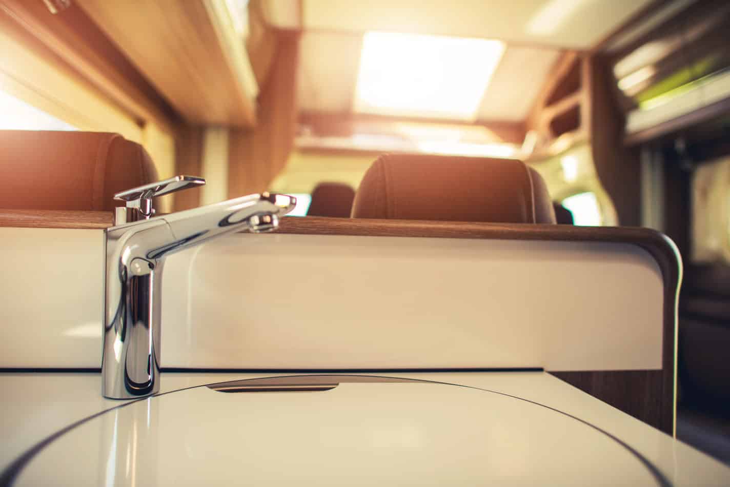 Wohnmobil Wasserpumpe Ein Ratgeber Mit Praktischem Nutzen Camper Welten Wohnmobil Wasserpumpe Ein Ratgeber Mit Praktischem Nutzen Camper Welten