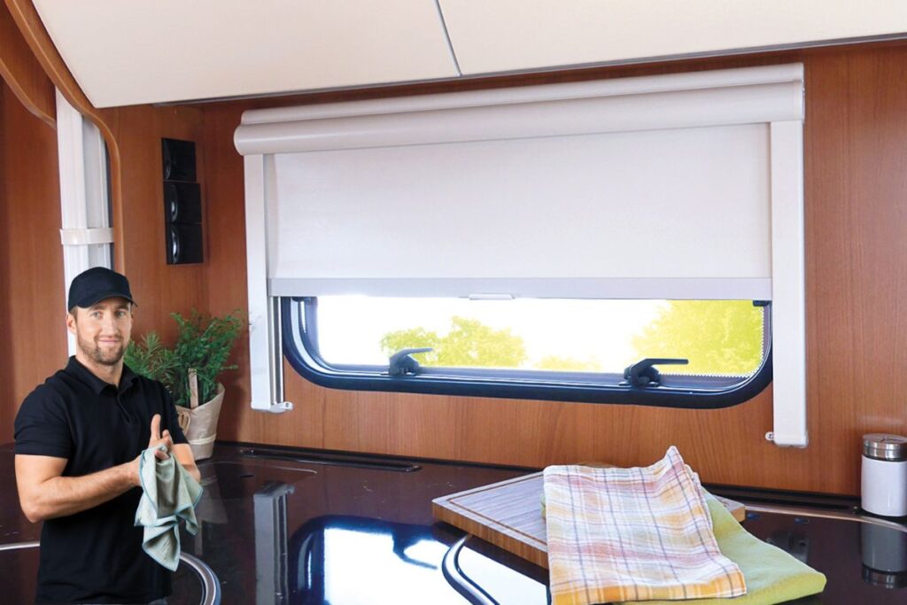 remis-rollo-reparieren-camper-diy-oder-profi-camper-welten